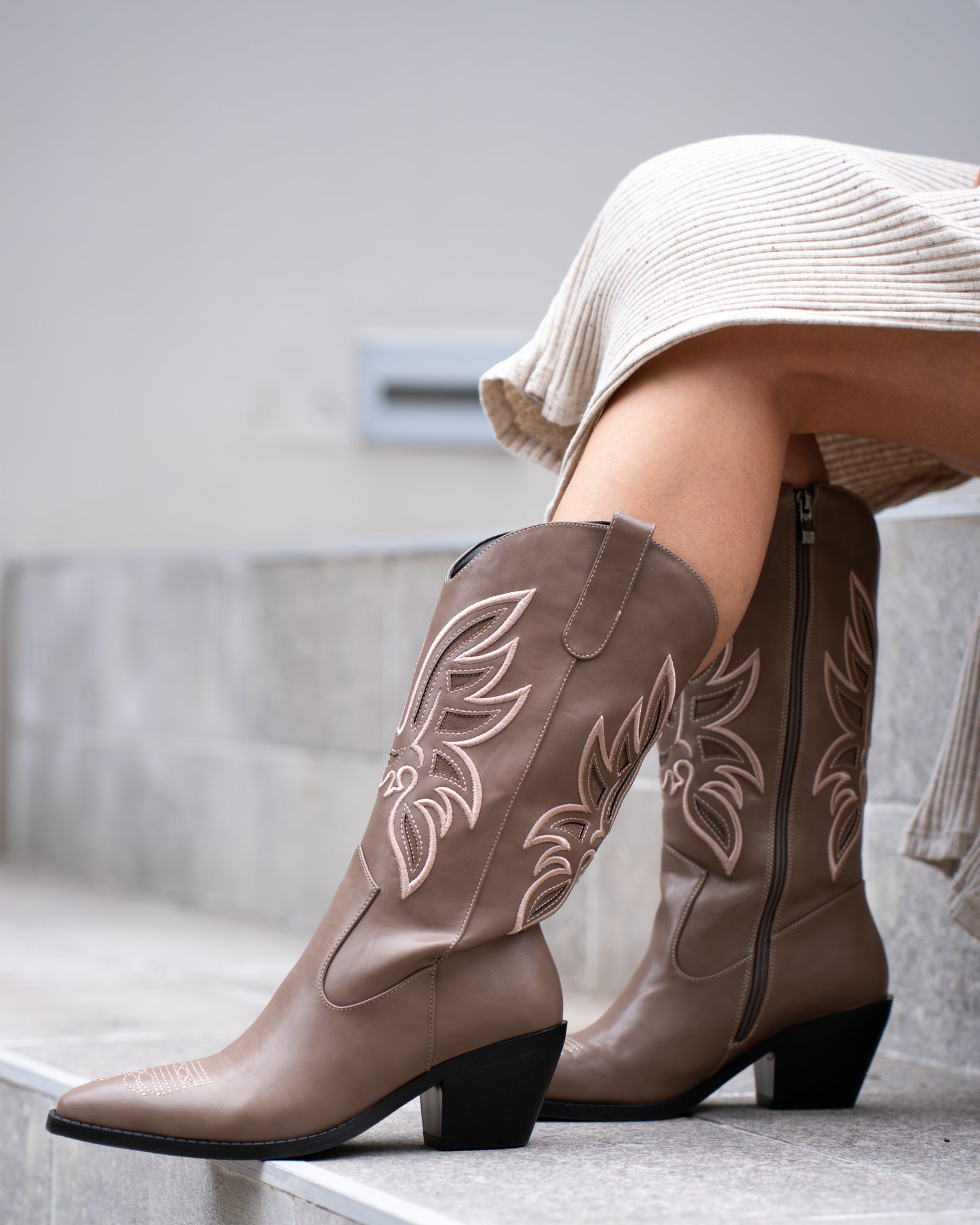 Bota Mujer  WestWinter Canyon Taupe